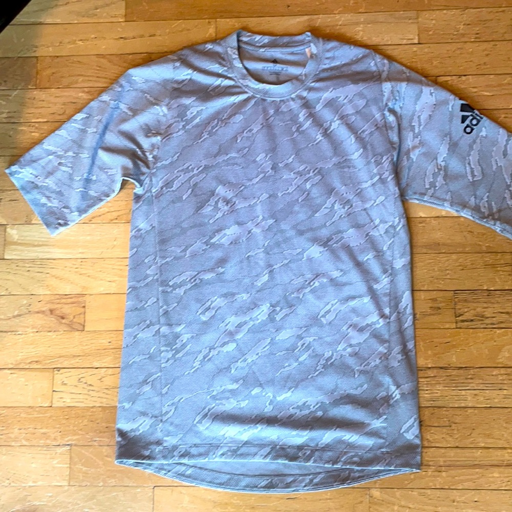 Adidas t shirt